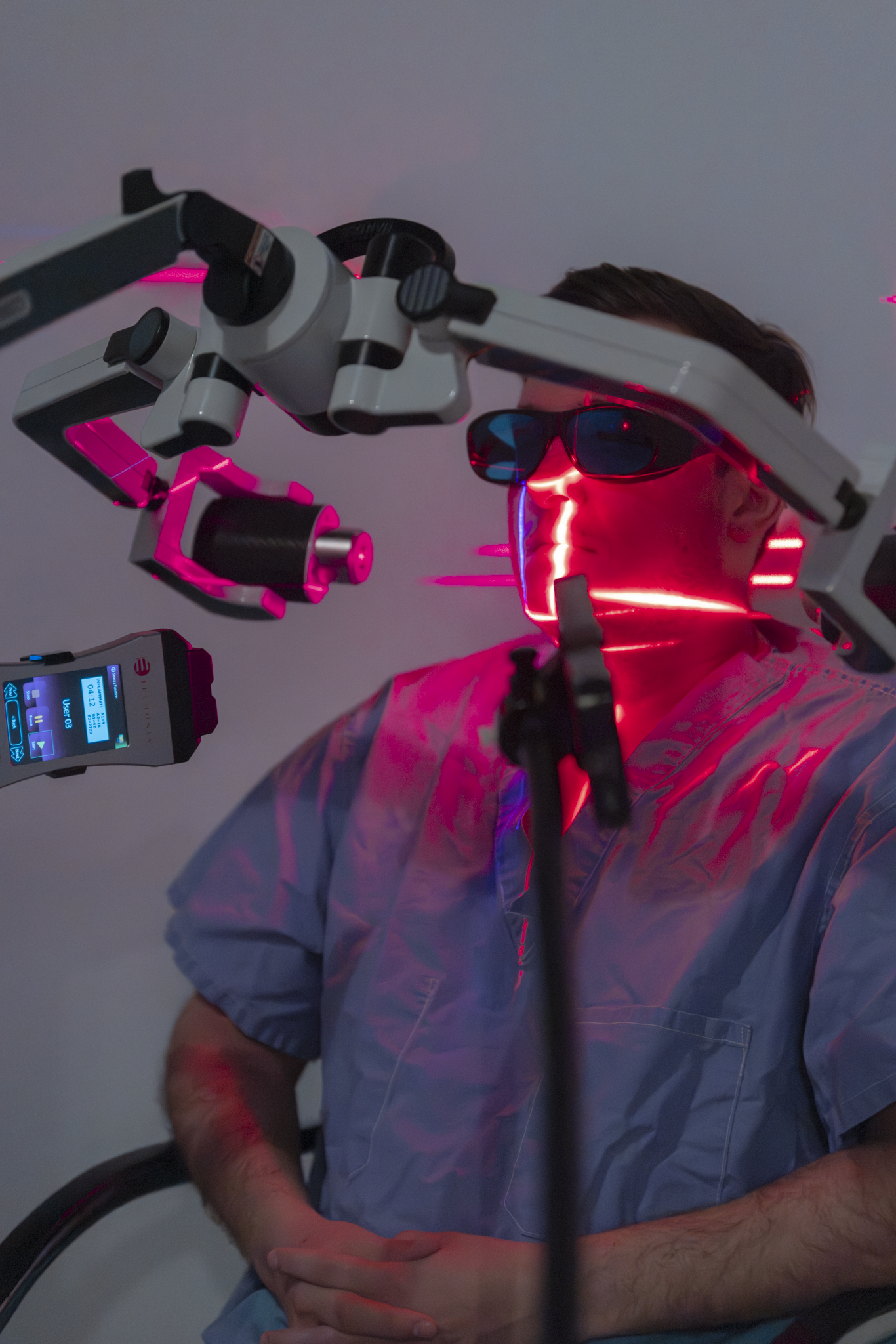 Patient receiving cold laser therapy